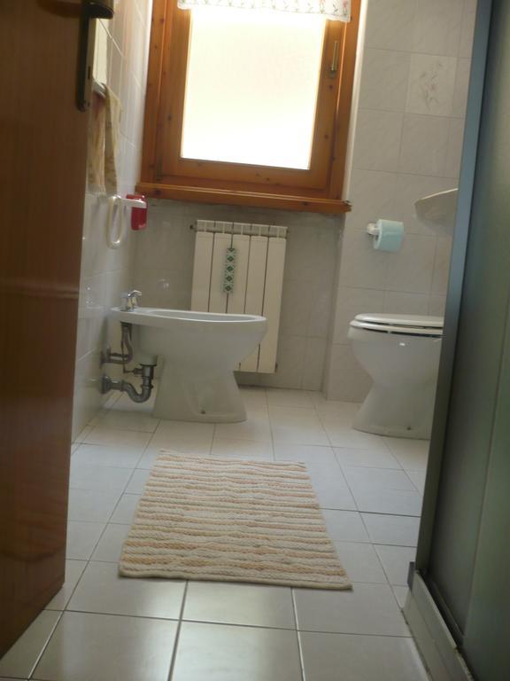 Appartamento Michela Brenzone sul Garda Camera foto