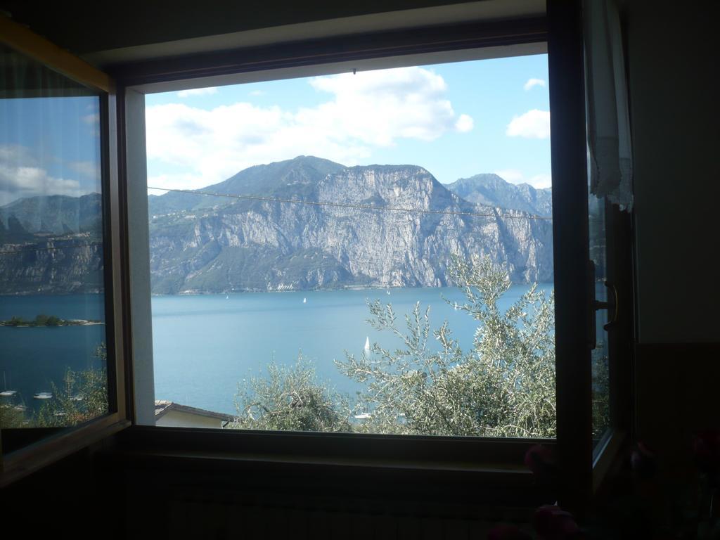 Appartamento Michela Brenzone sul Garda Camera foto